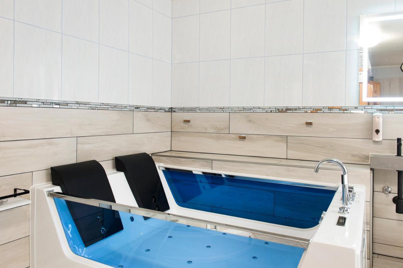 Spawo Mit Sauna Und Whirpool Pfullendorf Extérieur photo