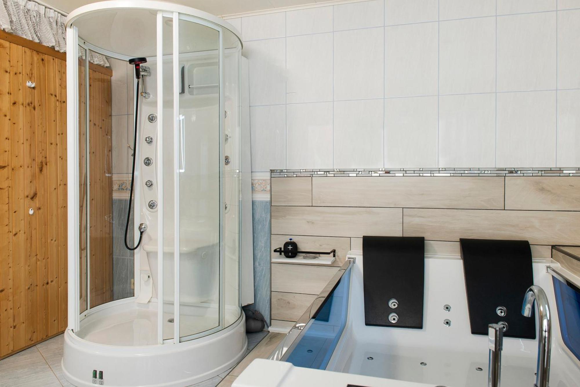 Spawo Mit Sauna Und Whirpool Pfullendorf Extérieur photo